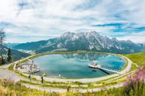 Der Speichersee mit den Stillen Wassern am Asitz in Leogang. • © Saalfelden Leogang Touristik GmbH / Michael Geißler